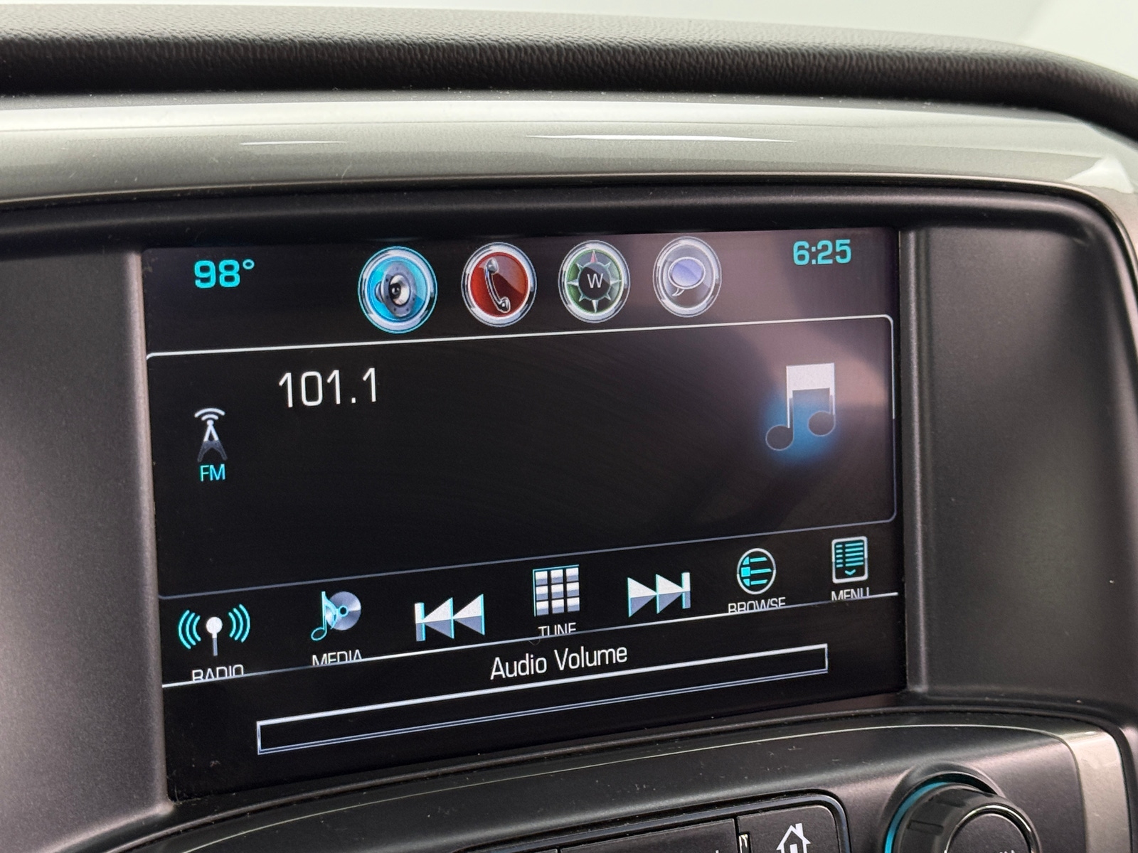 Thumbnail: 2018 Chevrolet Silverado 1500 - 4