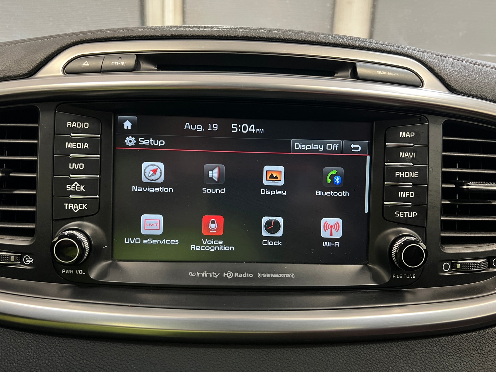 Thumbnail: 2018 Kia Sorento - 3