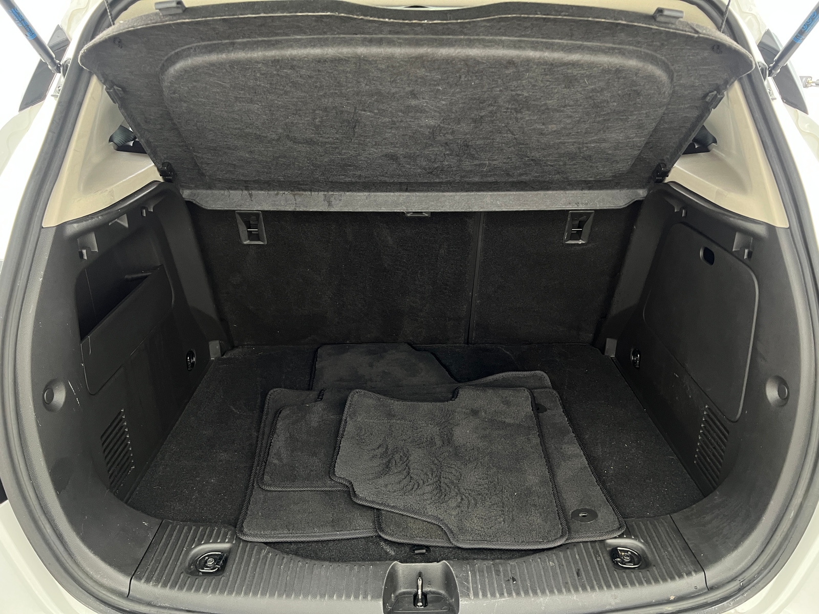 Thumbnail: 2020 Buick Encore - 6