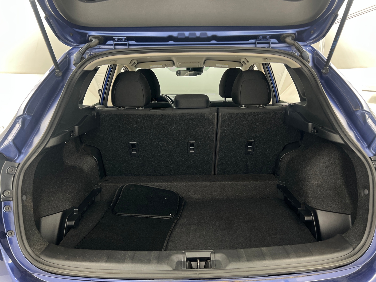 Thumbnail: 2021 Nissan Rogue Sport - 7