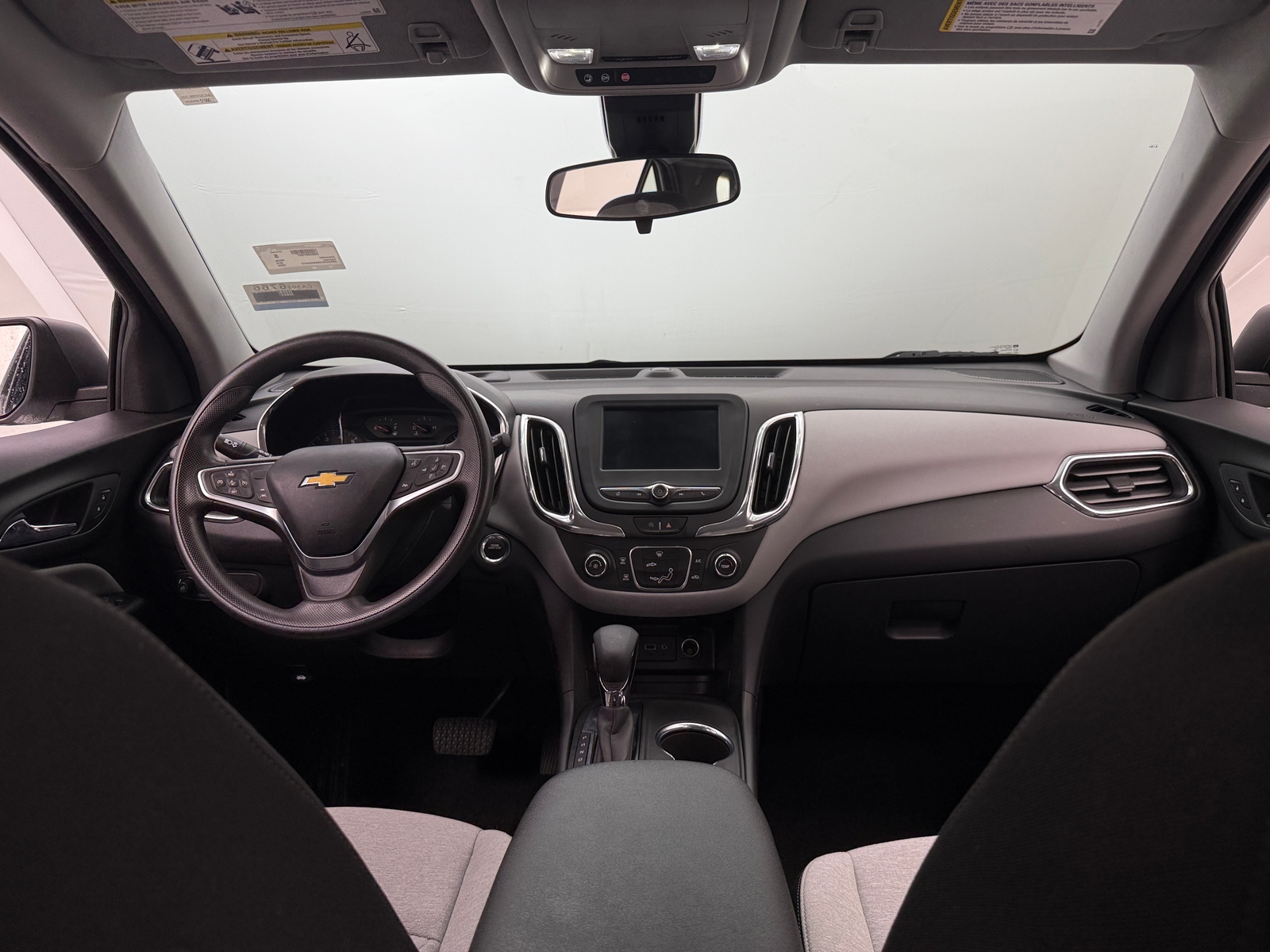 Thumbnail: 2022 Chevrolet Equinox - 3