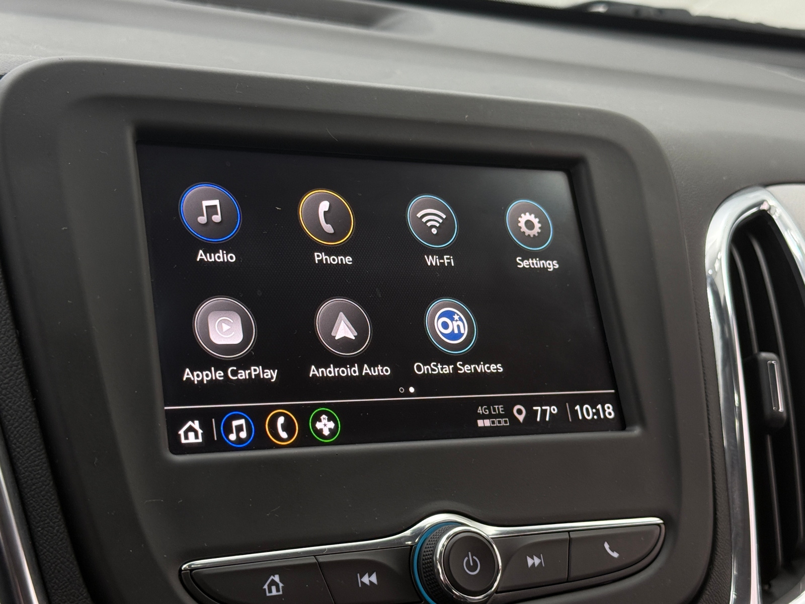 Thumbnail: 2022 Chevrolet Equinox - 4