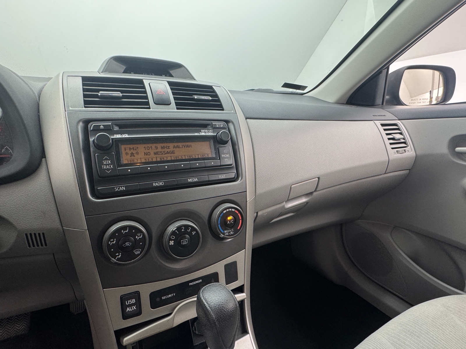 Thumbnail: 2012 Toyota Corolla - 4