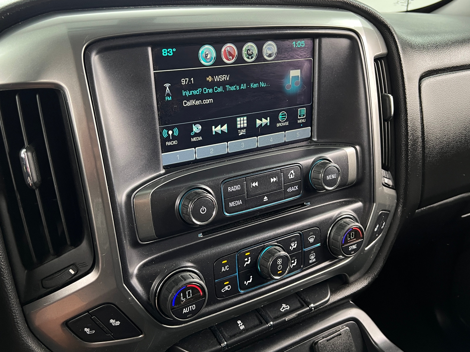 Thumbnail: 2016 Chevrolet Silverado 1500 - 4