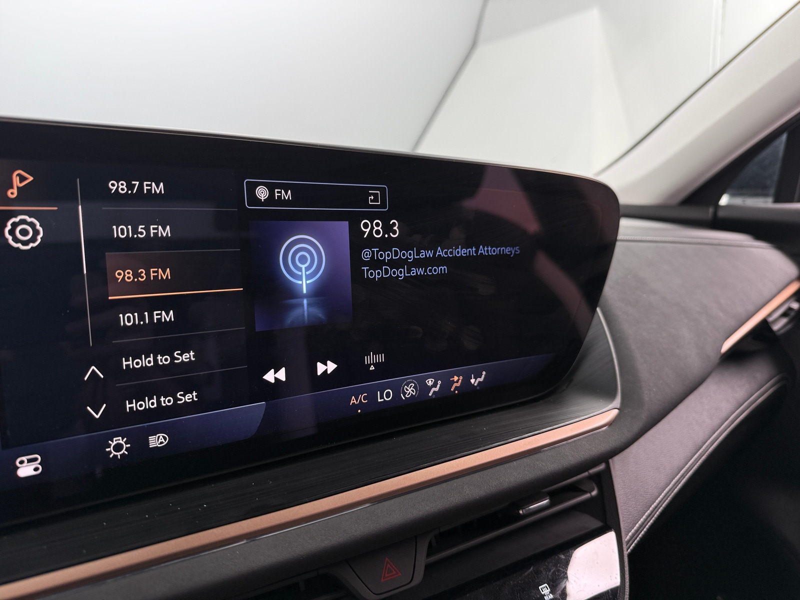Thumbnail: 2024 Buick Envision - 3