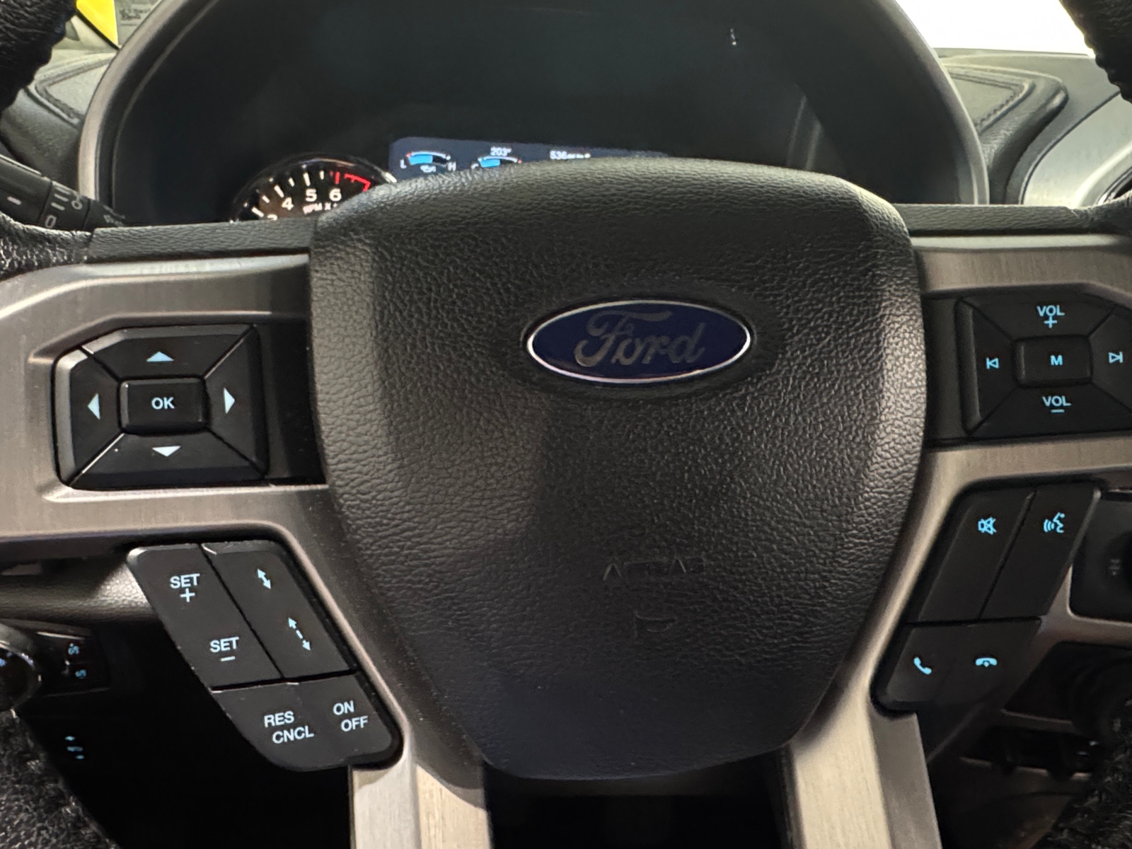 Thumbnail: 2016 Ford Econoline - 4