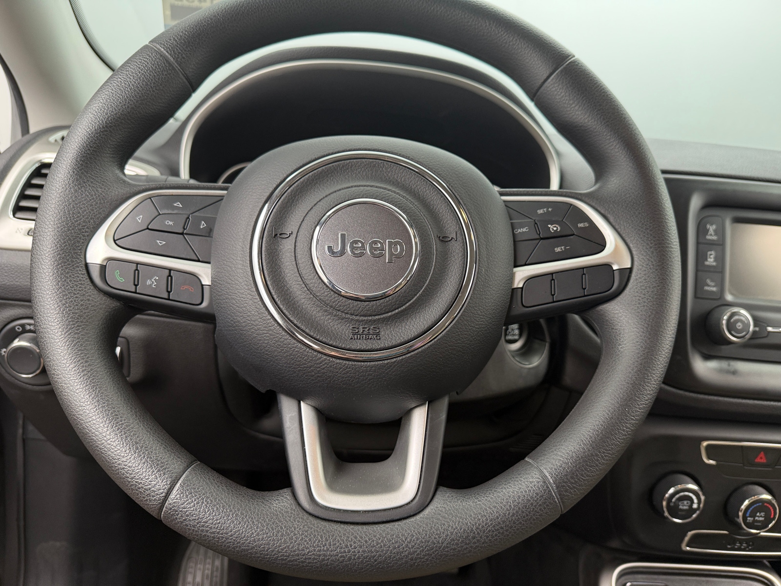 Thumbnail: 2018 Jeep Compass - 5