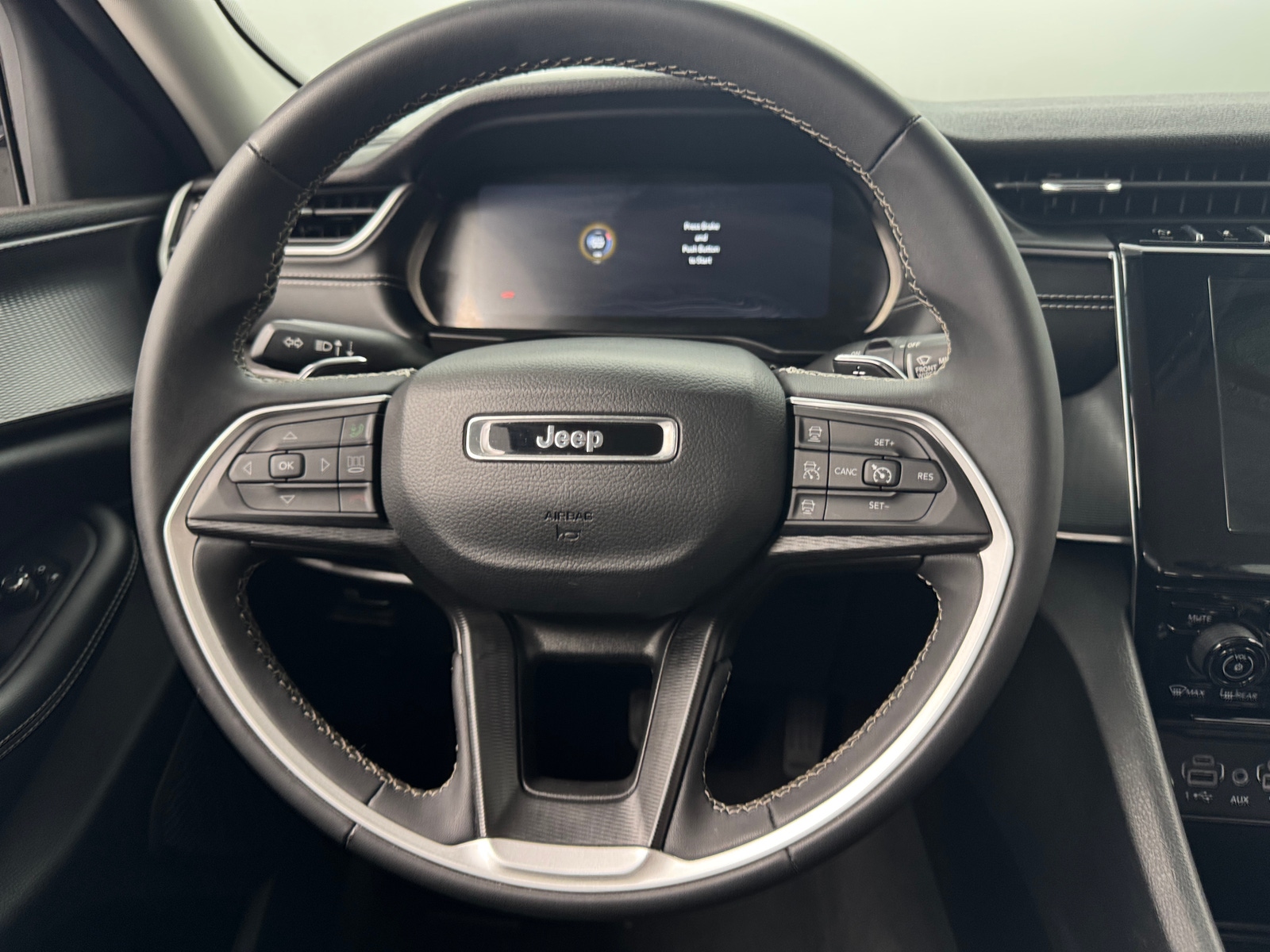 Thumbnail: 2023 Jeep Grand Cherokee L - 5