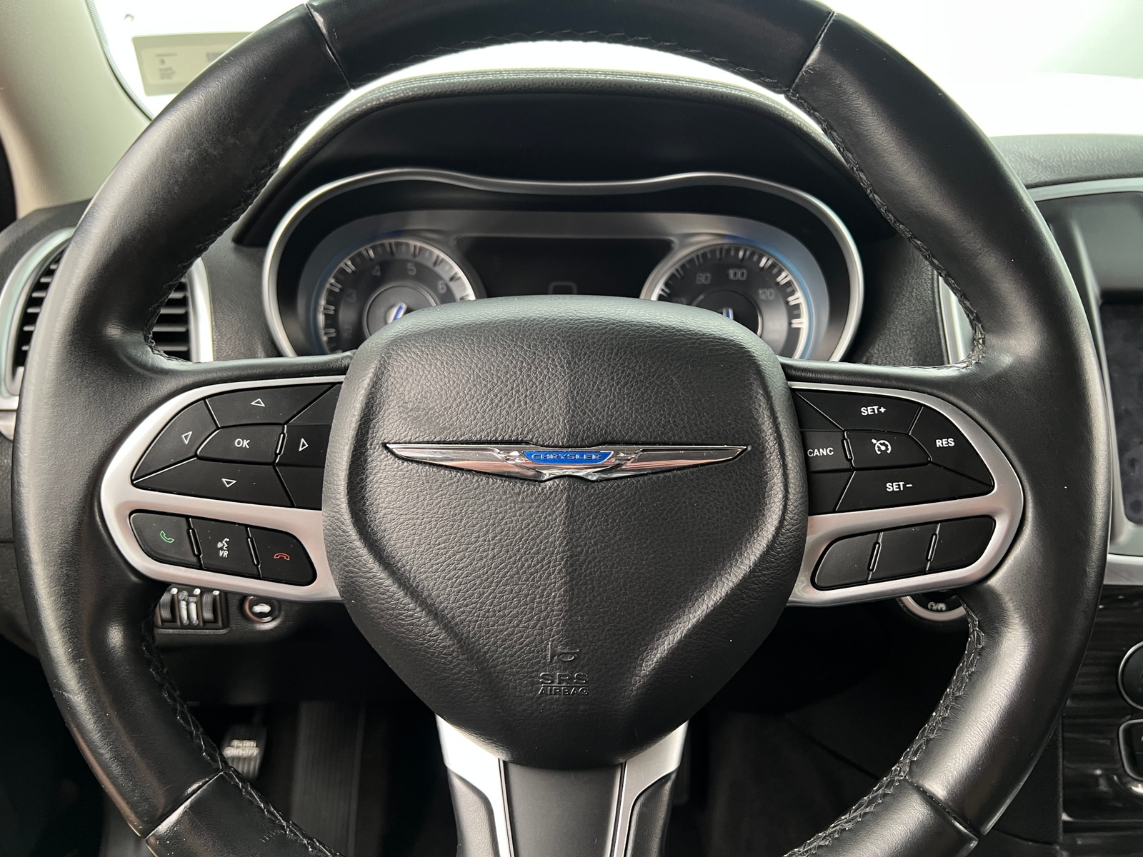 Thumbnail: 2018 Chrysler 300 - 5