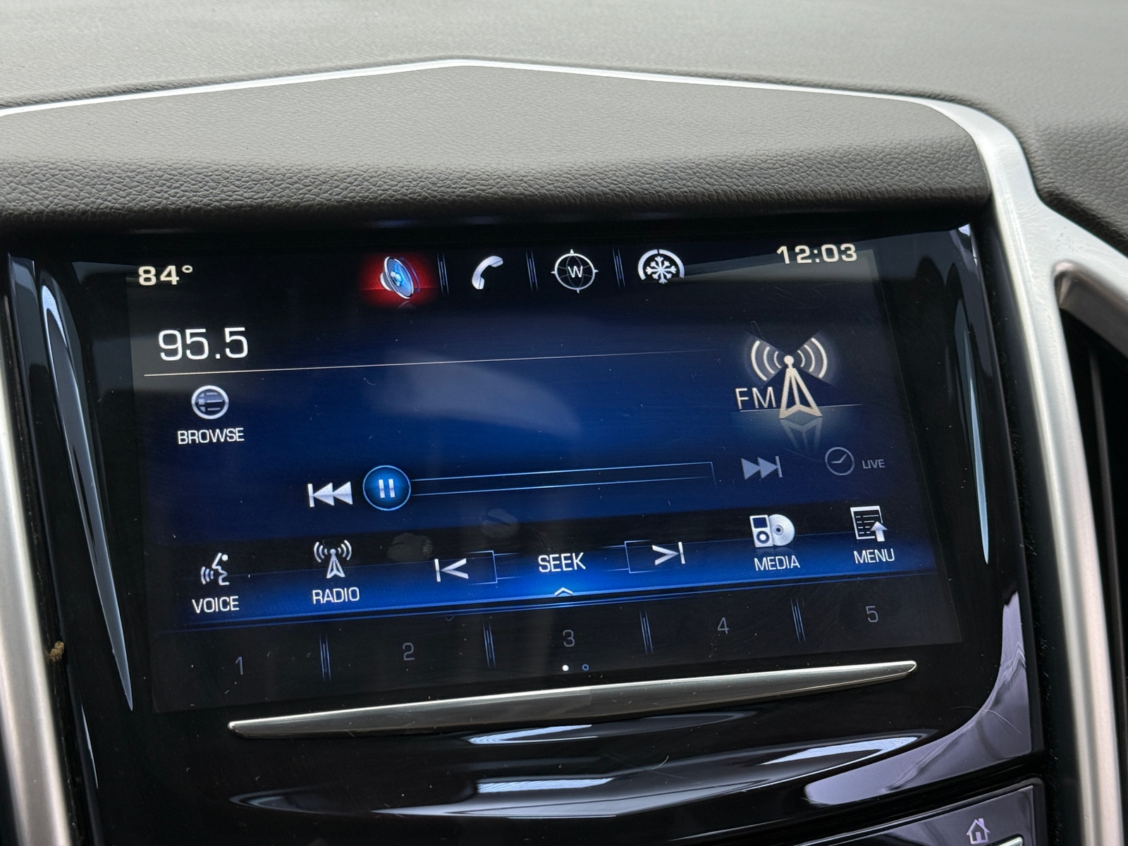 Thumbnail: 2016 Cadillac SRX - 3