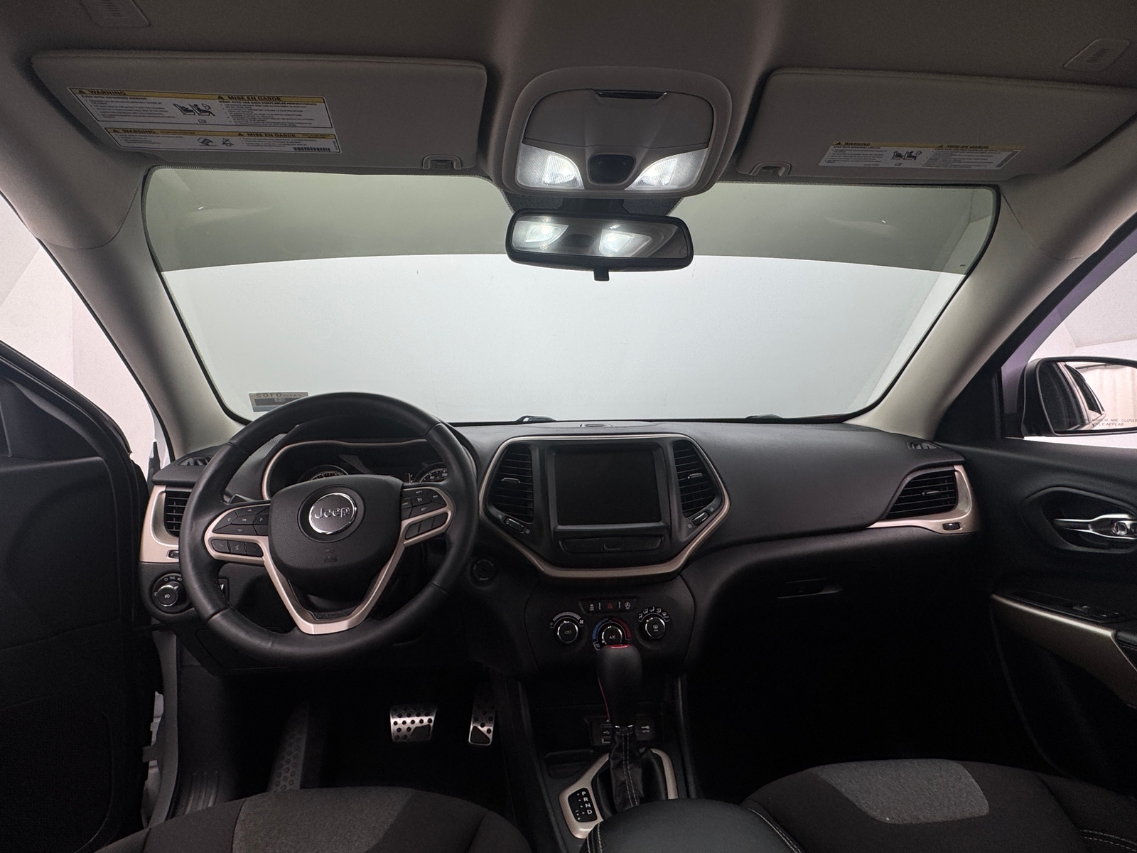 Thumbnail: 2018 Jeep Cherokee - 3