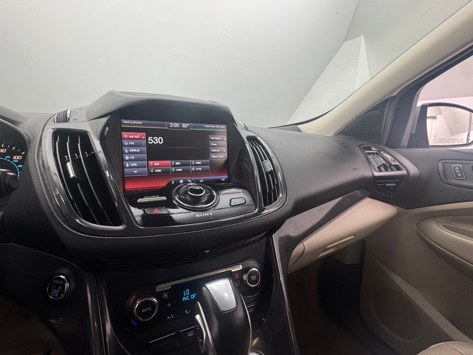 Thumbnail: 2014 Ford Escape - 3