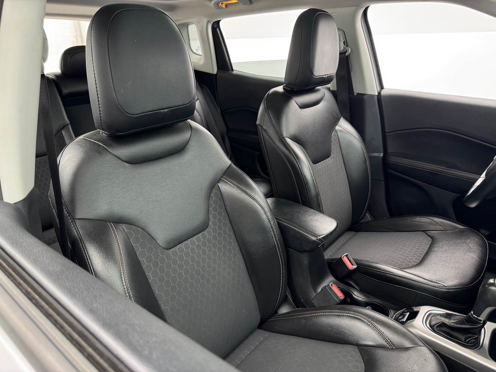 Thumbnail: 2018 Jeep Compass - 2