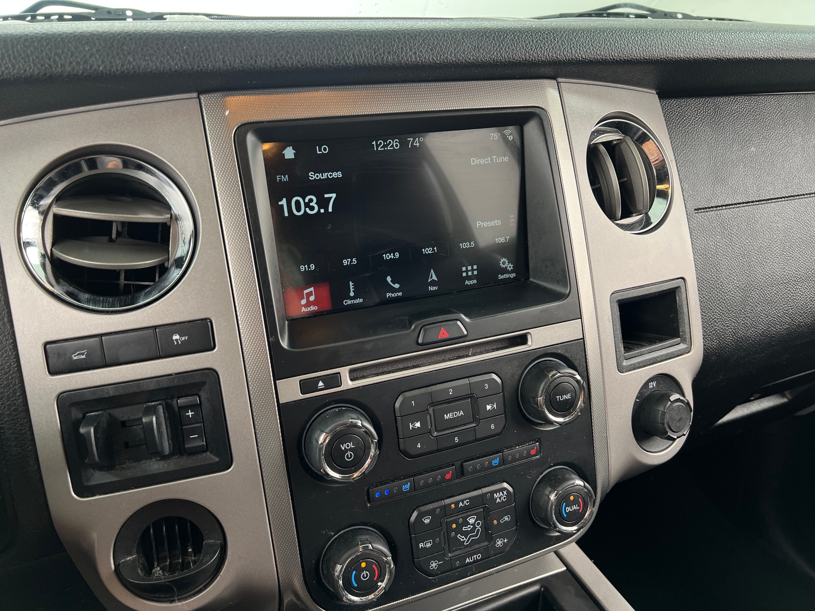Thumbnail: 2017 Ford Expedition - 4