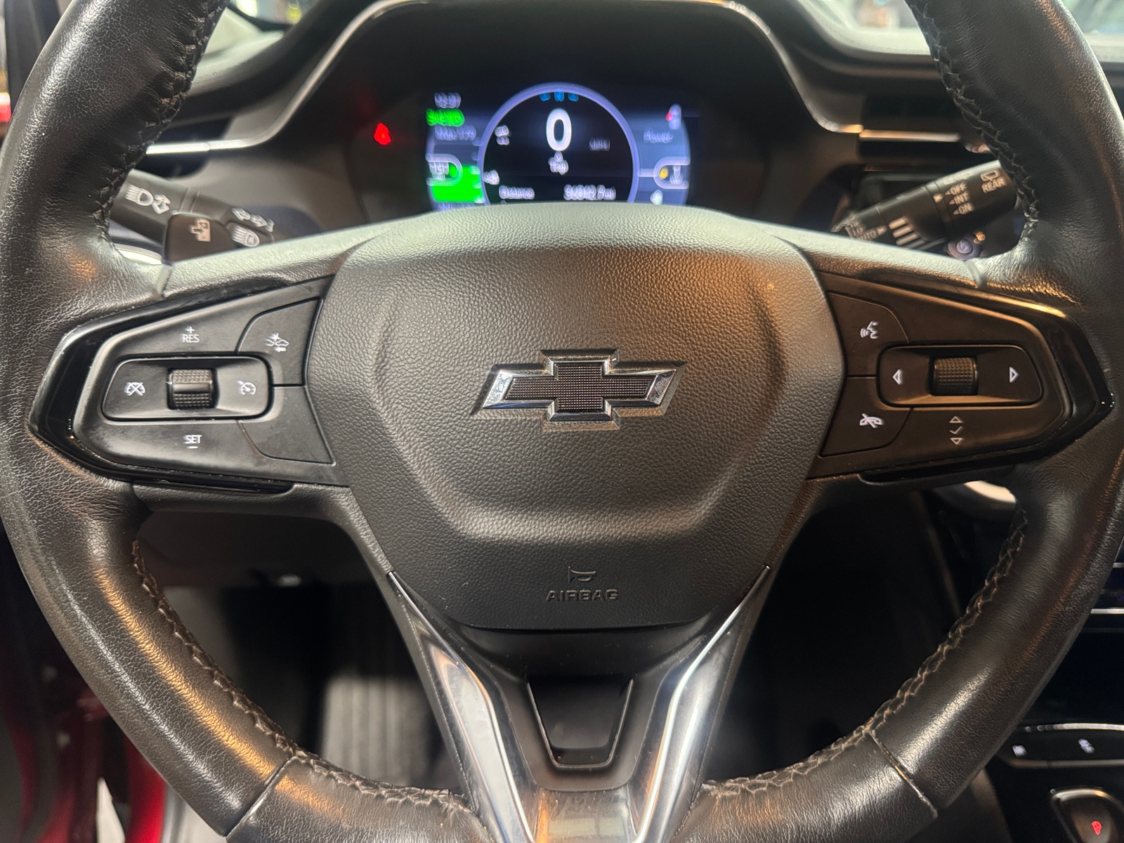 Thumbnail: 2023 Chevrolet Bolt EUV - 4