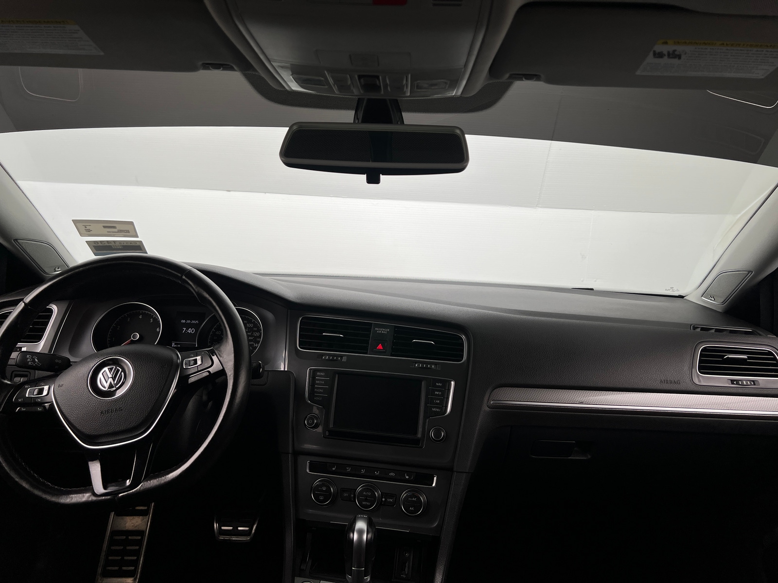 Thumbnail: 2017 Volkswagen Golf - 2