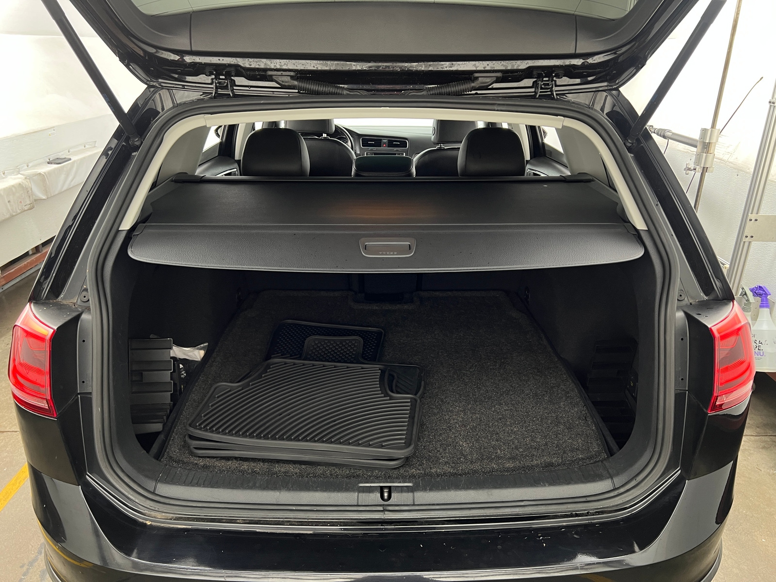 Thumbnail: 2017 Volkswagen Golf - 6