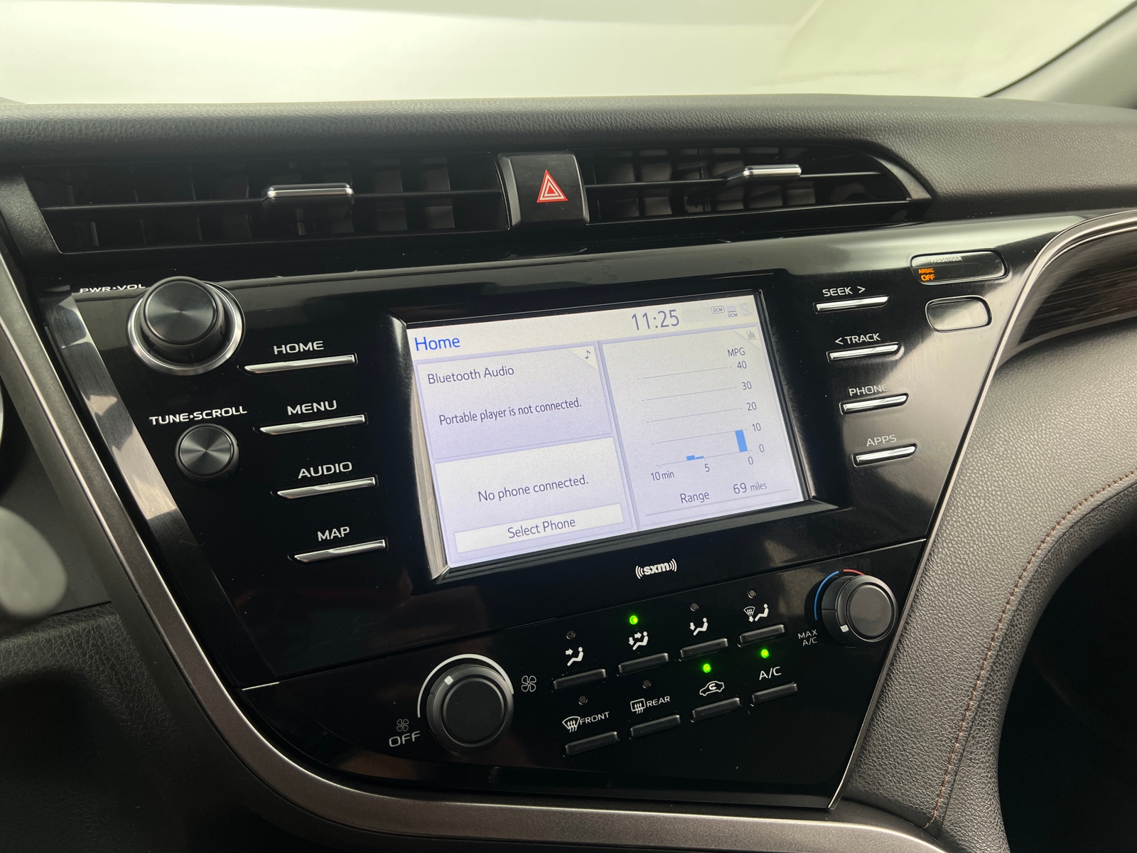 Thumbnail: 2020 Toyota Camry - 4