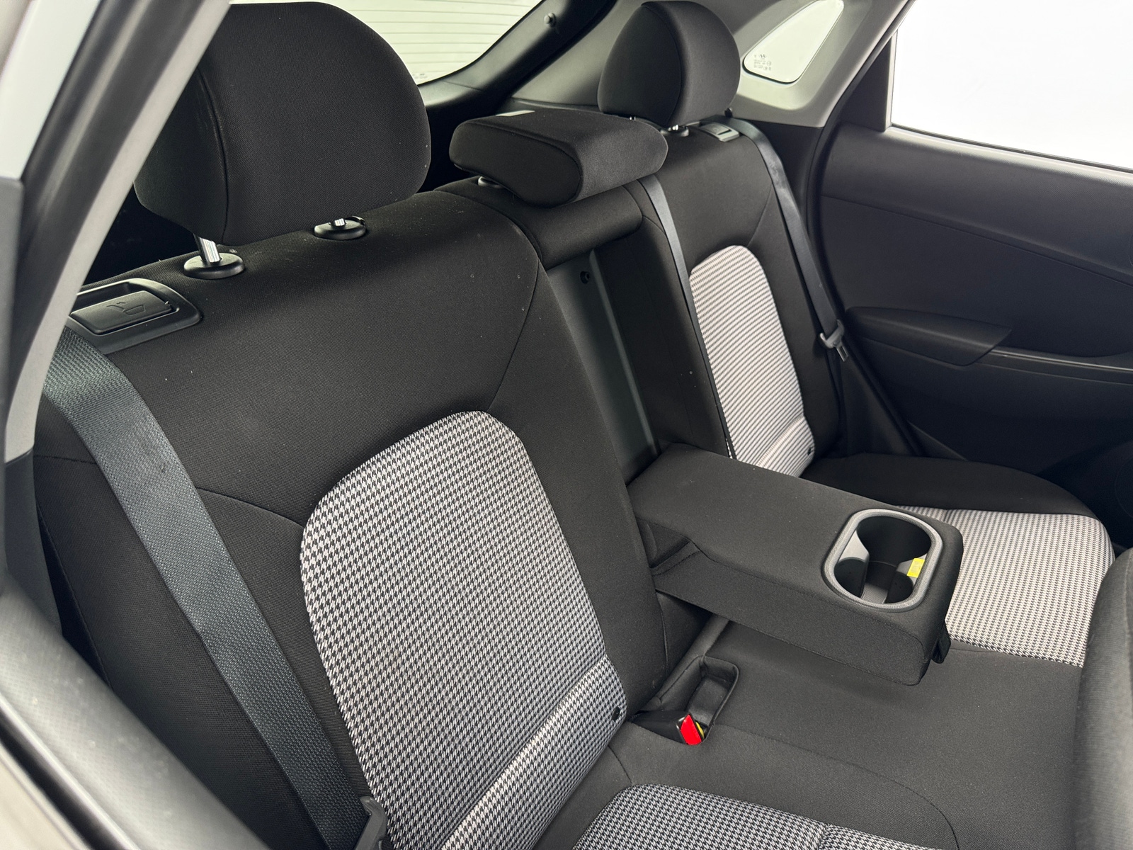 Thumbnail: 2021 Hyundai Kona - 6