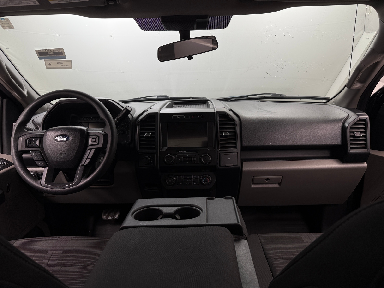 Thumbnail: 2019 Ford Econoline - 3
