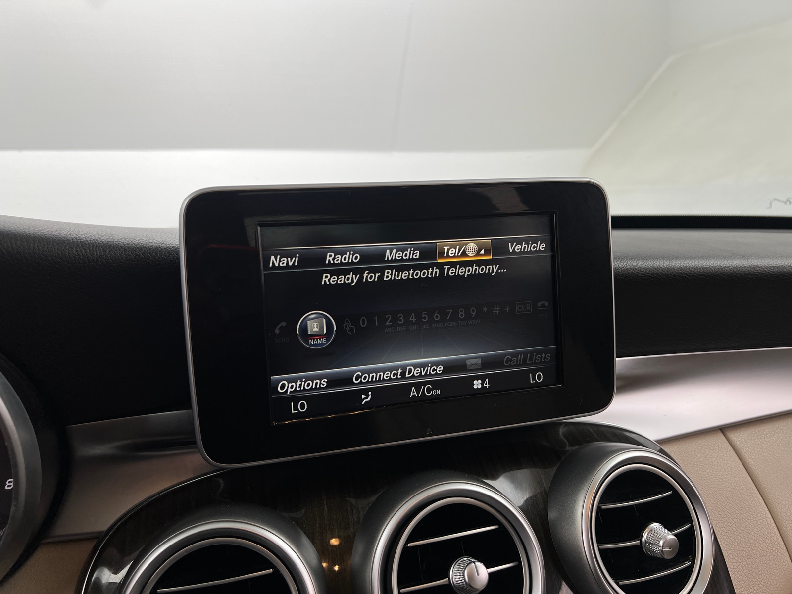 Thumbnail: 2016 Mercedes-Benz C-Class - 3