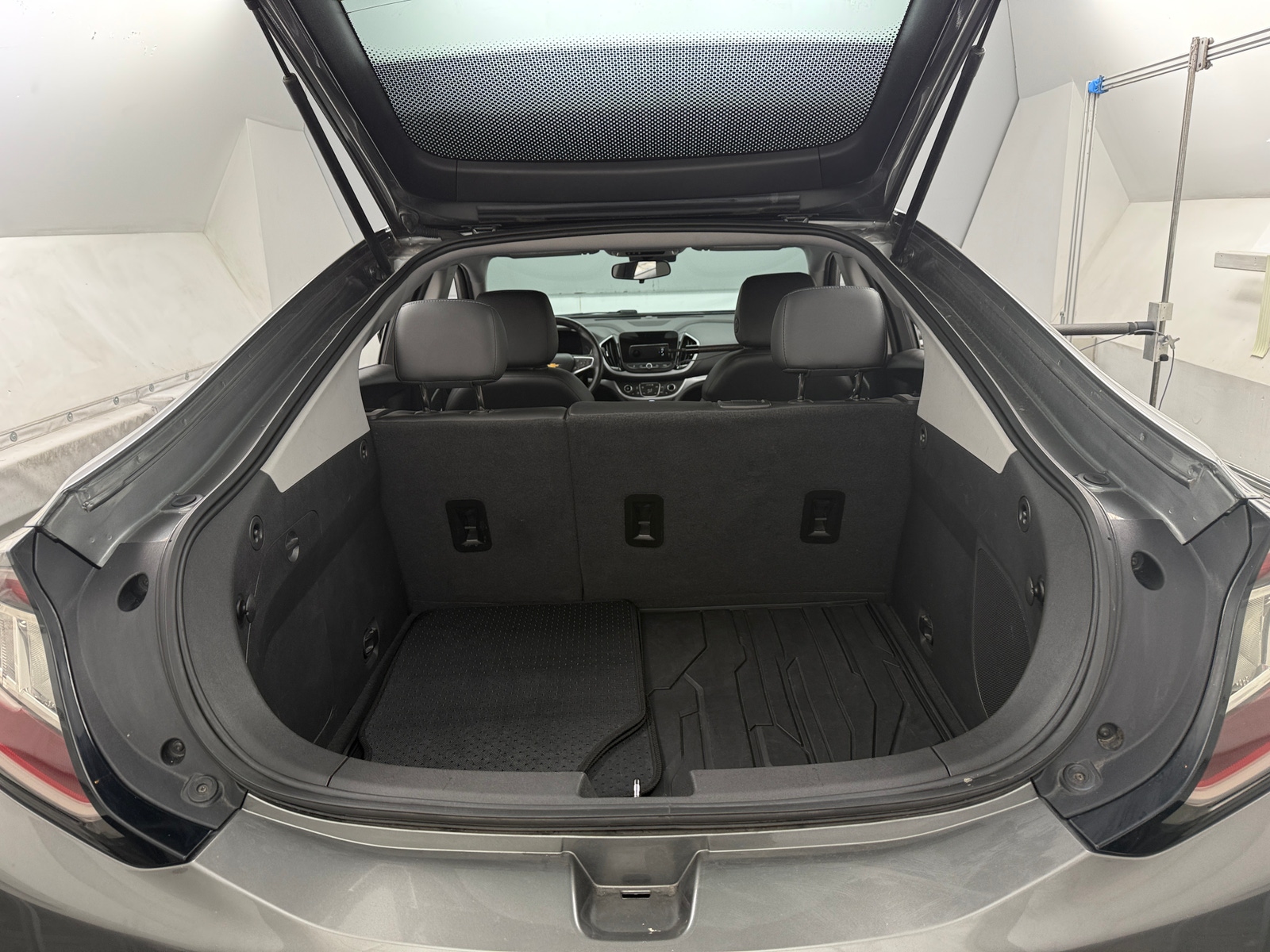 Thumbnail: 2016 Chevrolet Volt - 7
