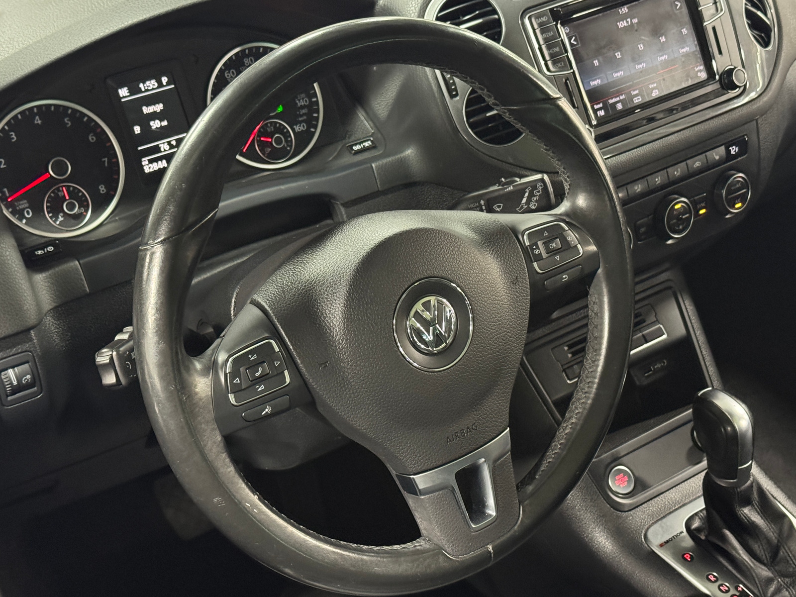 Thumbnail: 2017 Volkswagen Tiguan - 4