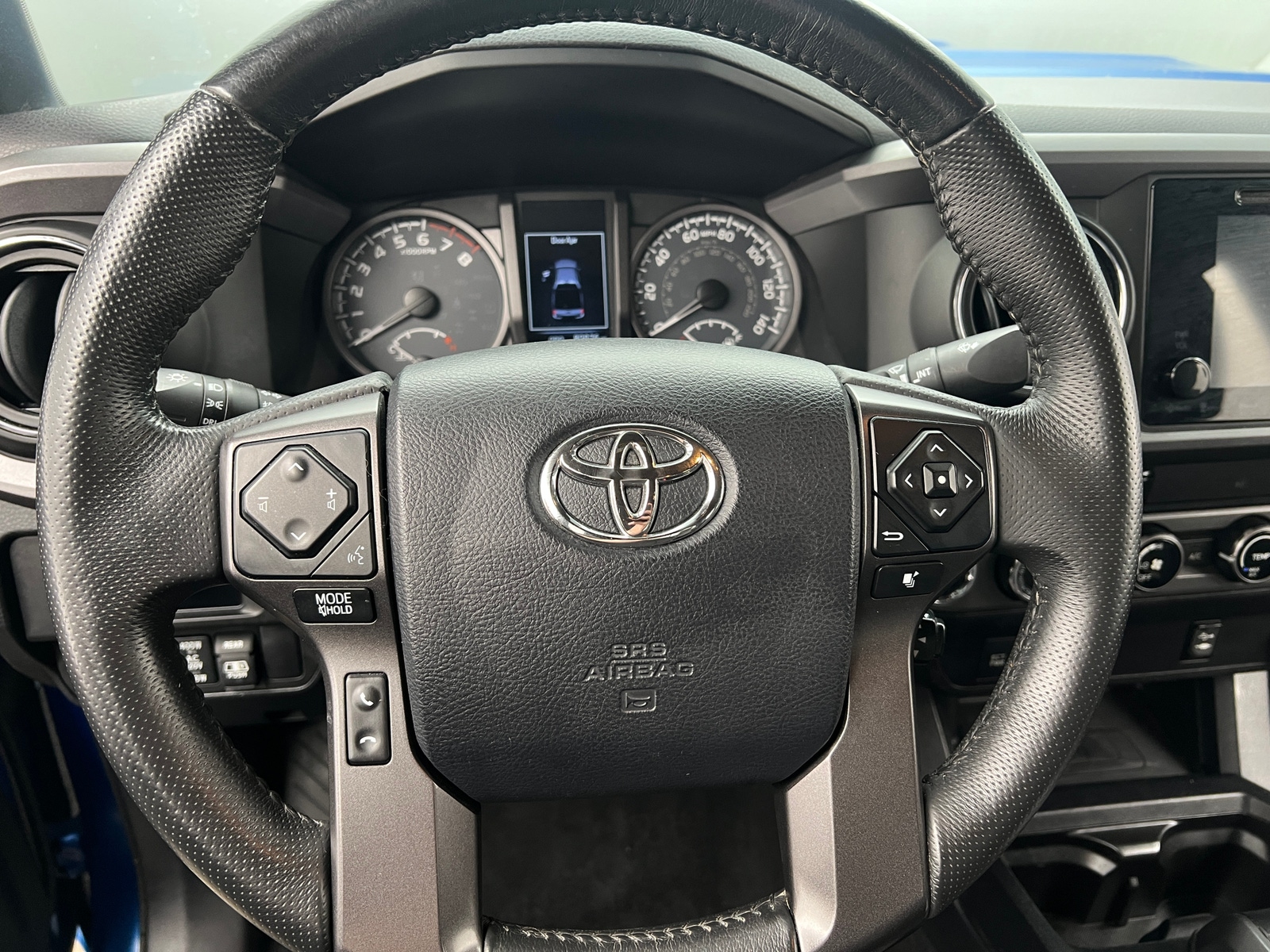 Thumbnail: 2017 Toyota Tacoma - 5