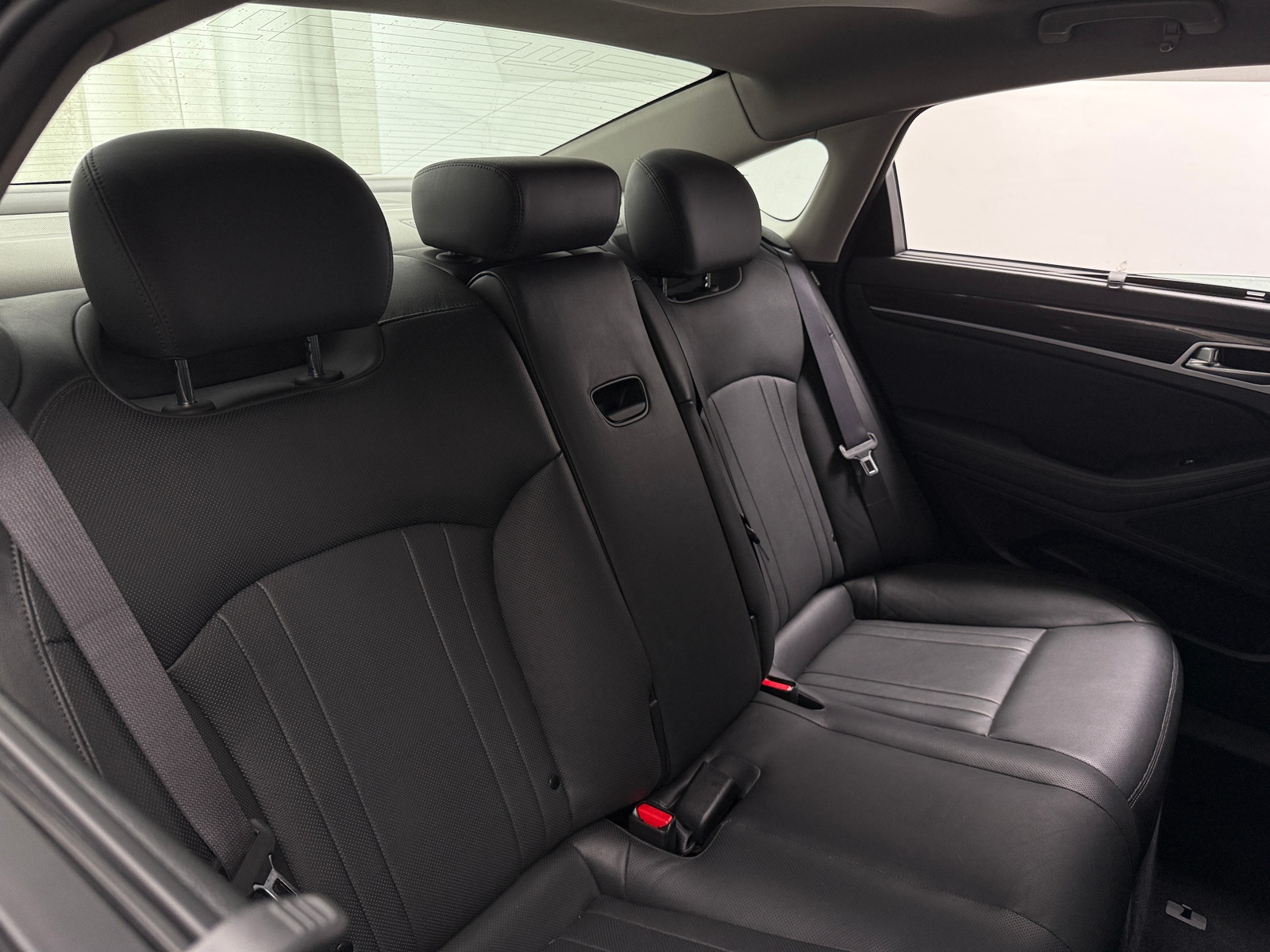 Thumbnail: 2017 Genesis G80 - 5