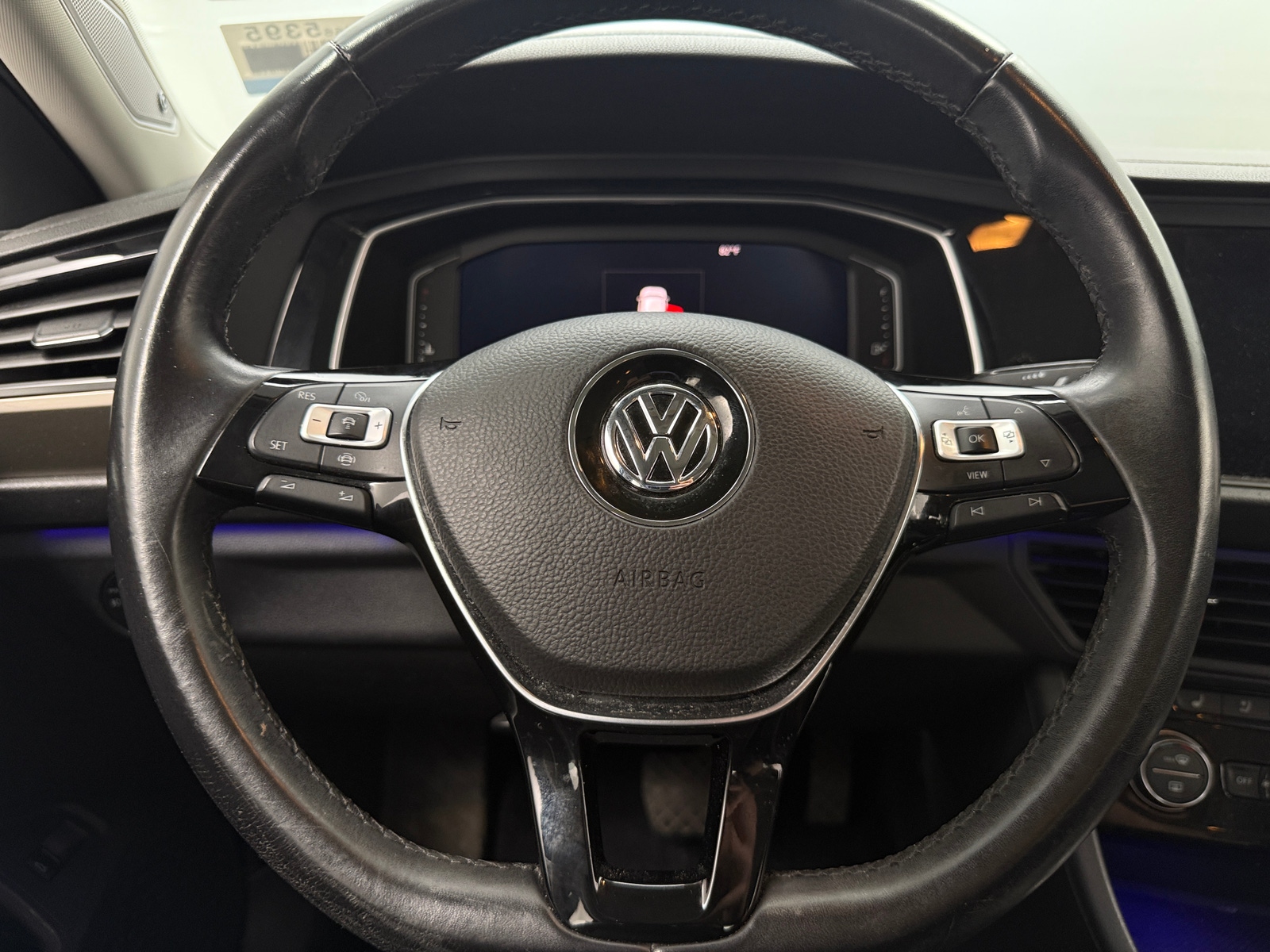 Thumbnail: 2019 Volkswagen Jetta - 4