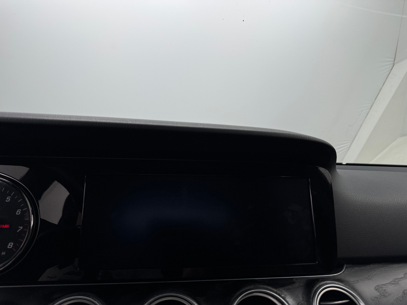Thumbnail: 2018 Mercedes-Benz E-Class - 3