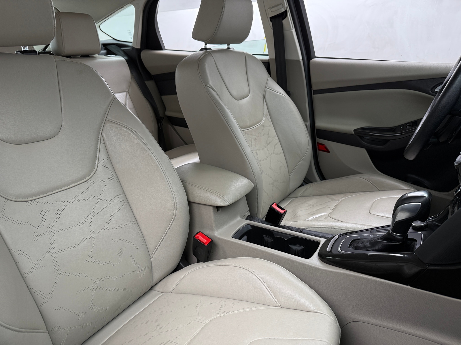 Thumbnail: 2015 Ford Focus - 2