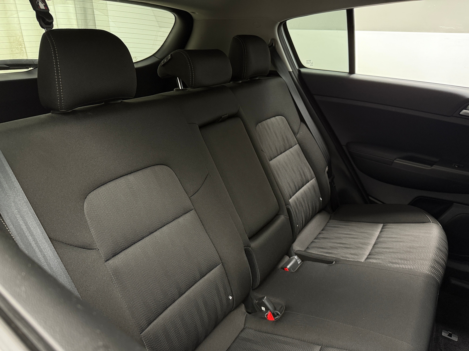 Thumbnail: 2020 Kia Sportage - 6