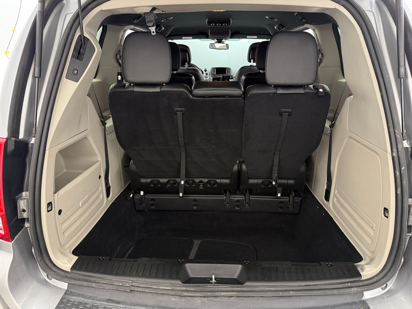 Thumbnail: 2018 Dodge Grand Caravan - 6