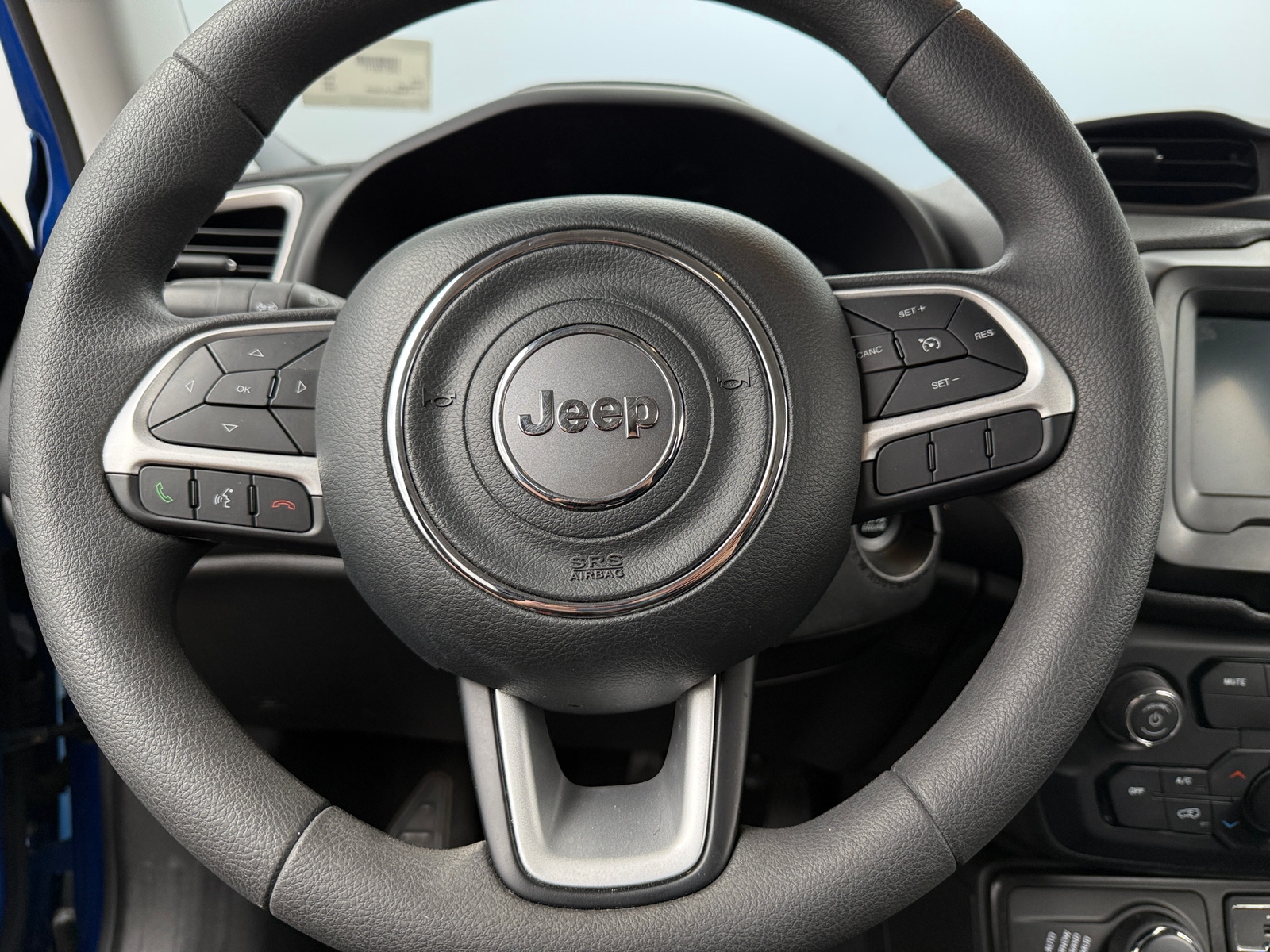 Thumbnail: 2020 Jeep Renegade - 5