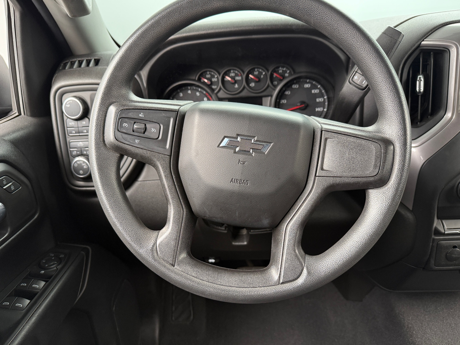 Thumbnail: 2021 Chevrolet Silverado 1500 - 5