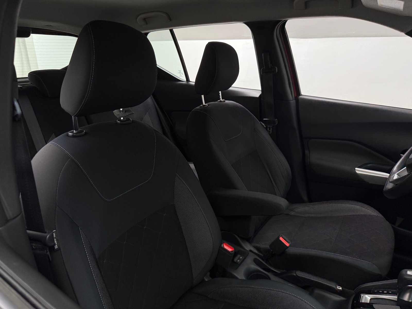 Thumbnail: 2019 Nissan Kicks - 2