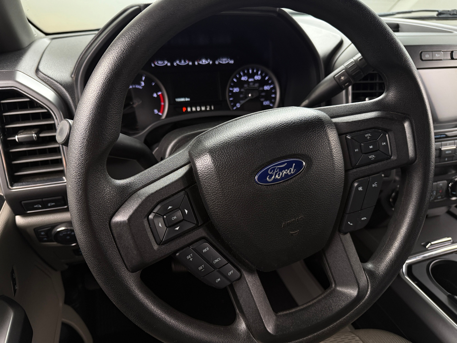 Thumbnail: 2019 Ford Econoline - 5