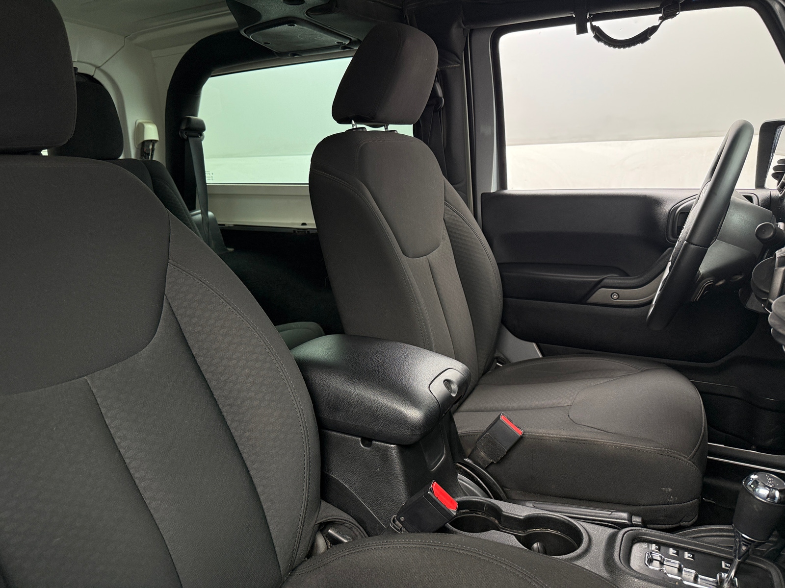 Thumbnail: 2016 Jeep Wrangler - 2