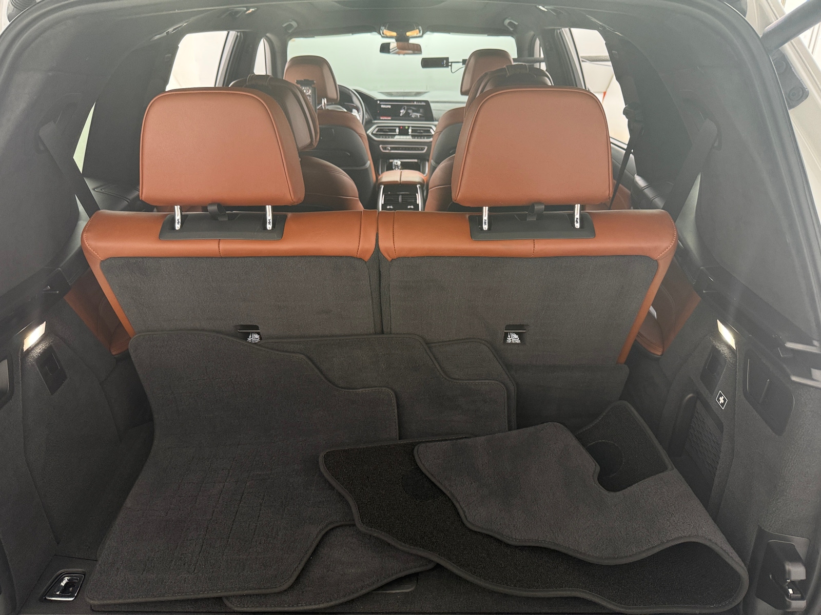Thumbnail: 2021 BMW X7 - 6