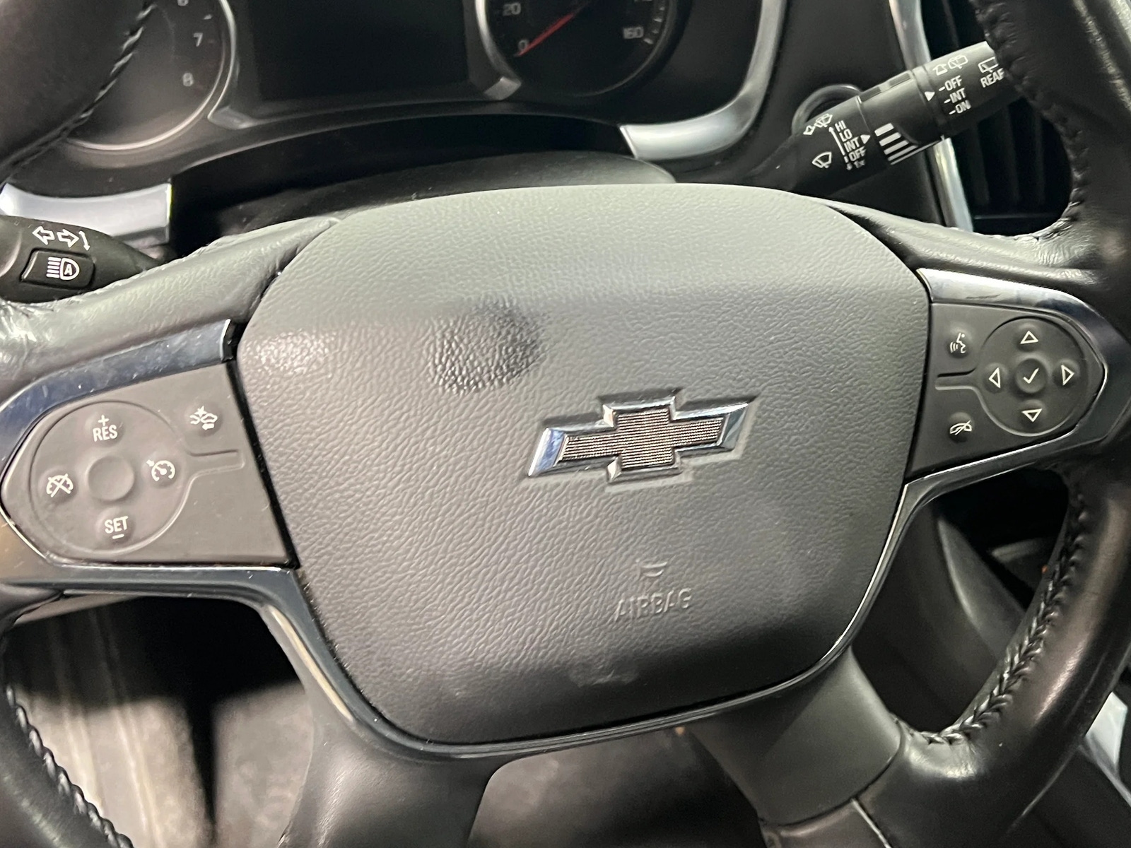 Thumbnail: 2022 Chevrolet Traverse - 5