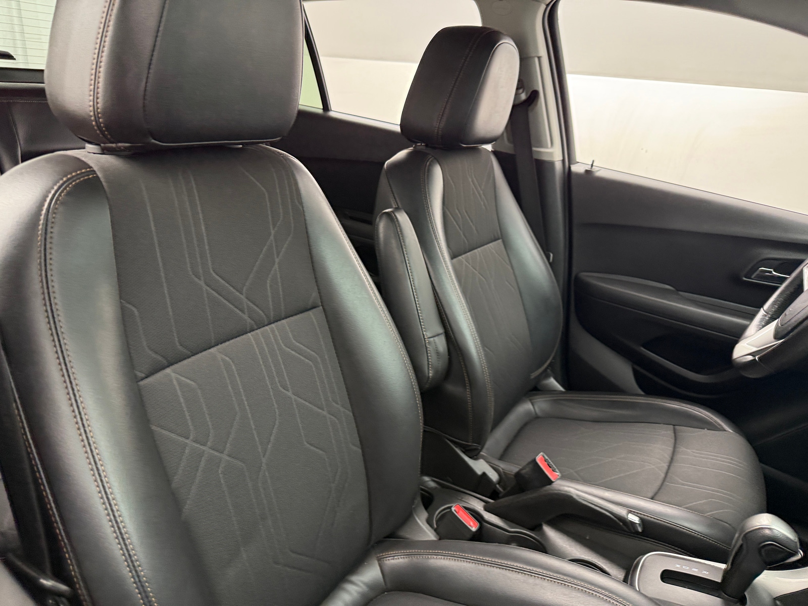 Thumbnail: 2020 Chevrolet Trax - 2