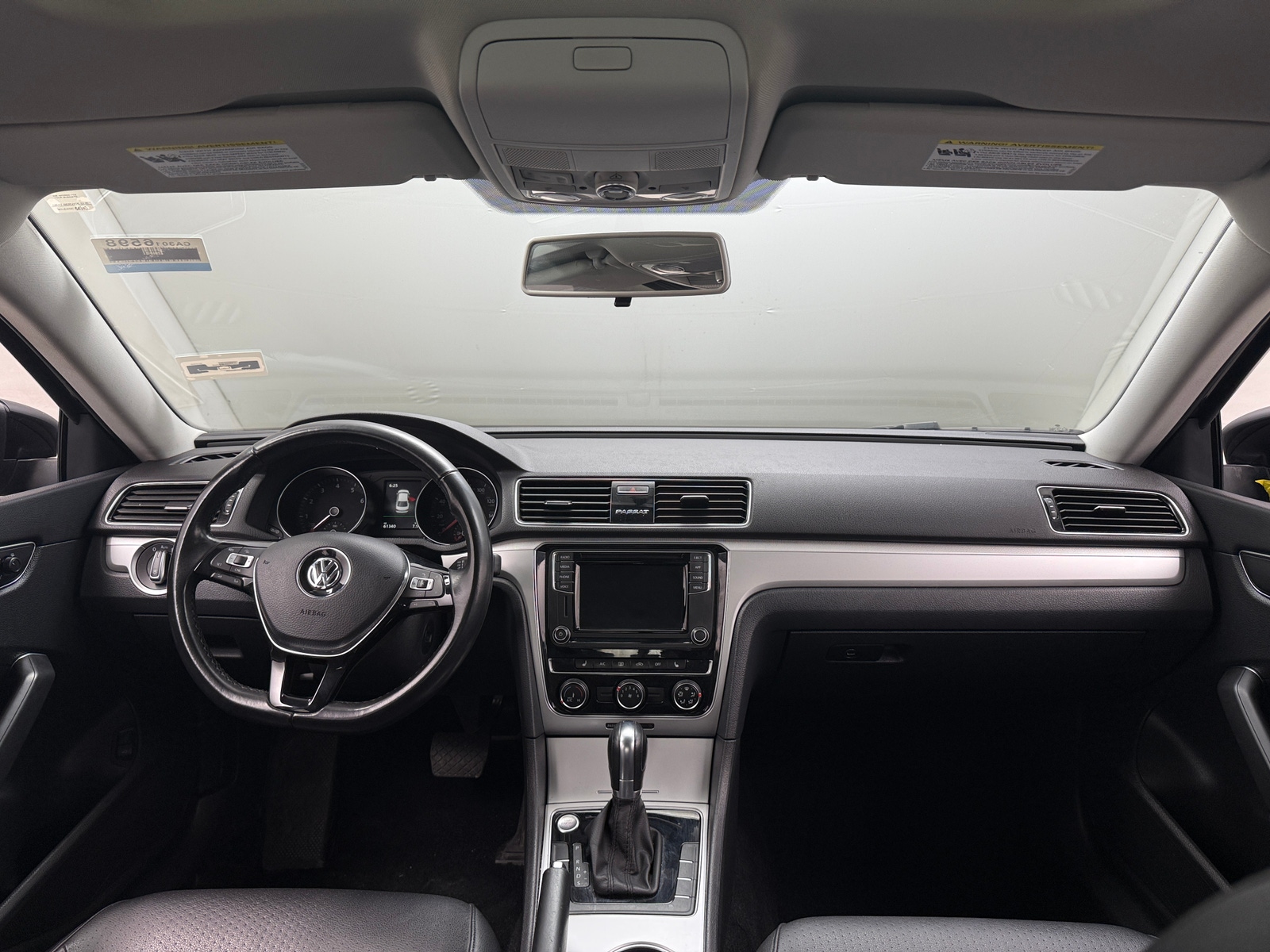 Thumbnail: 2019 Volkswagen Passat - 2