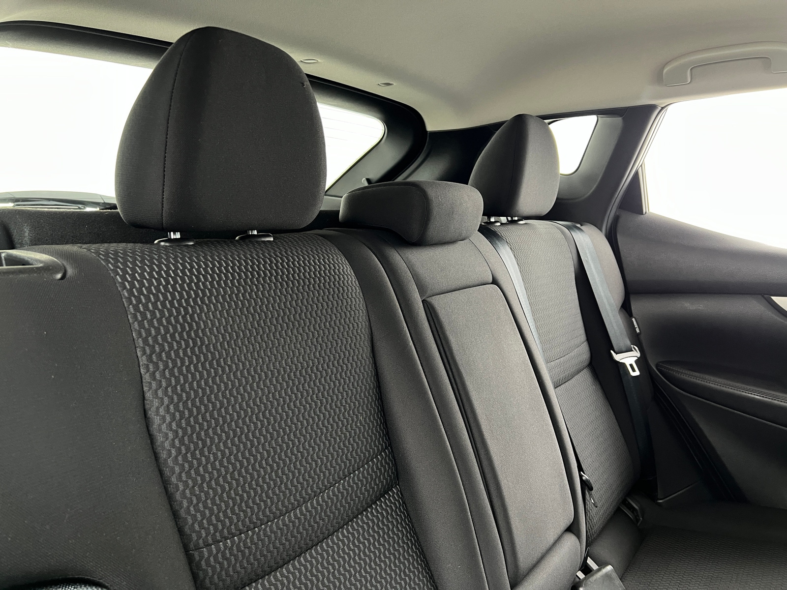 Thumbnail: 2020 Nissan Rogue Sport - 6