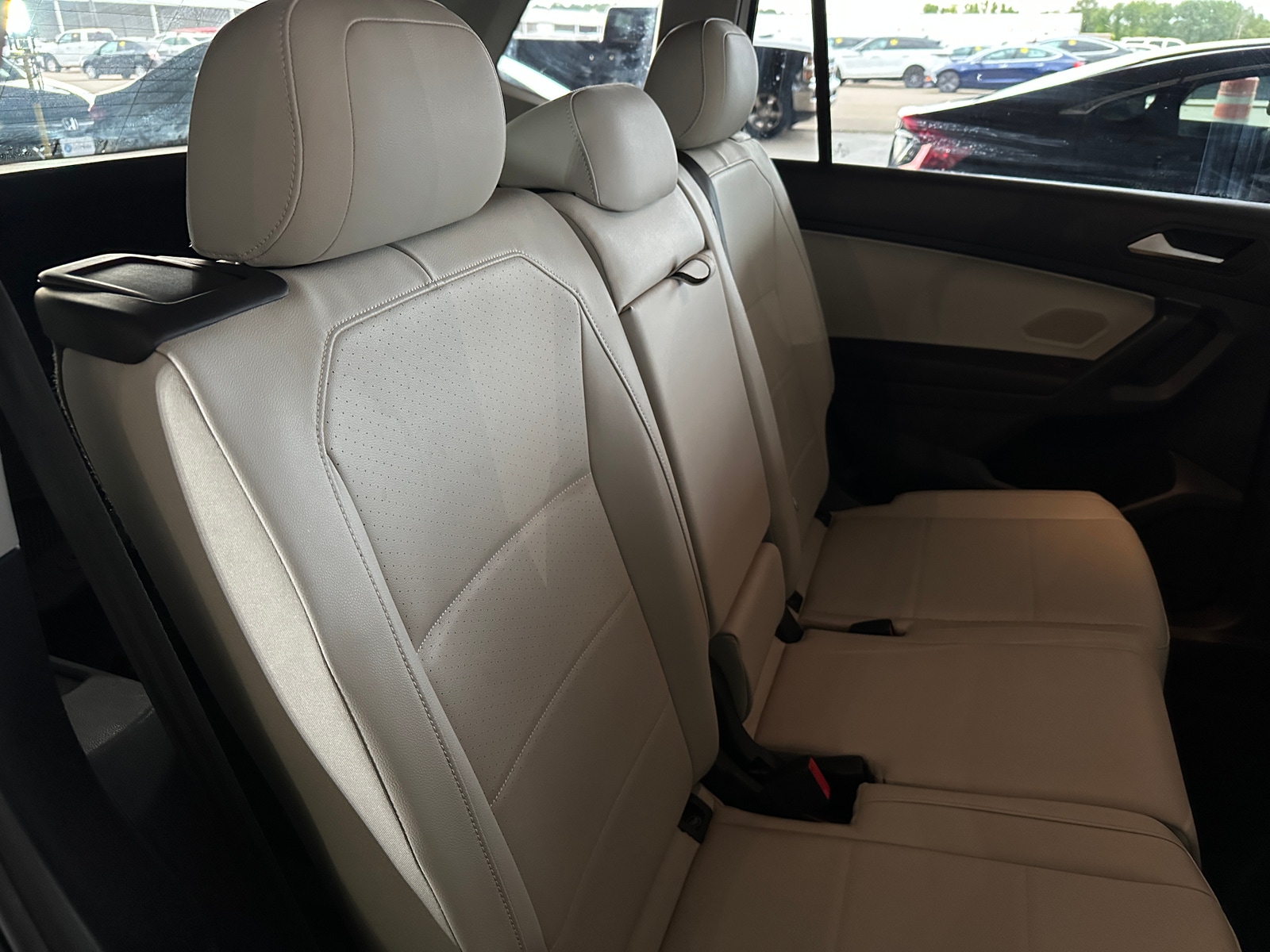 Thumbnail: 2021 Volkswagen Tiguan - 5