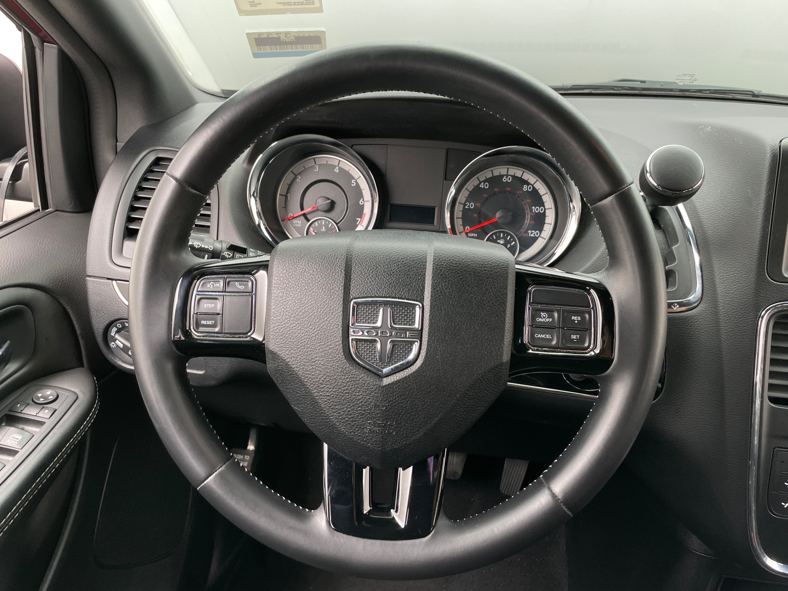 Thumbnail: 2018 Dodge Grand Caravan - 5