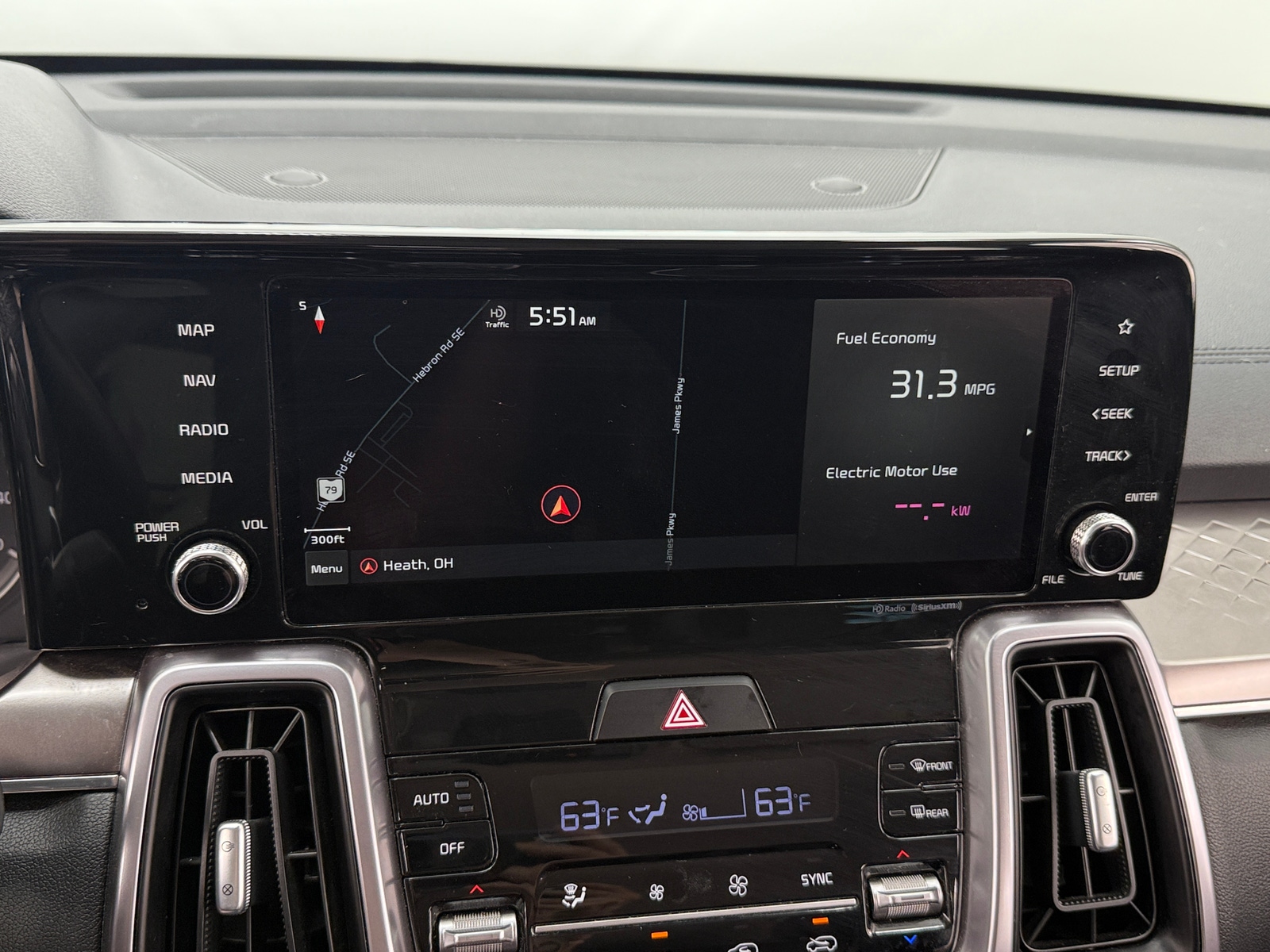 Thumbnail: 2022 Kia Sorento - 3