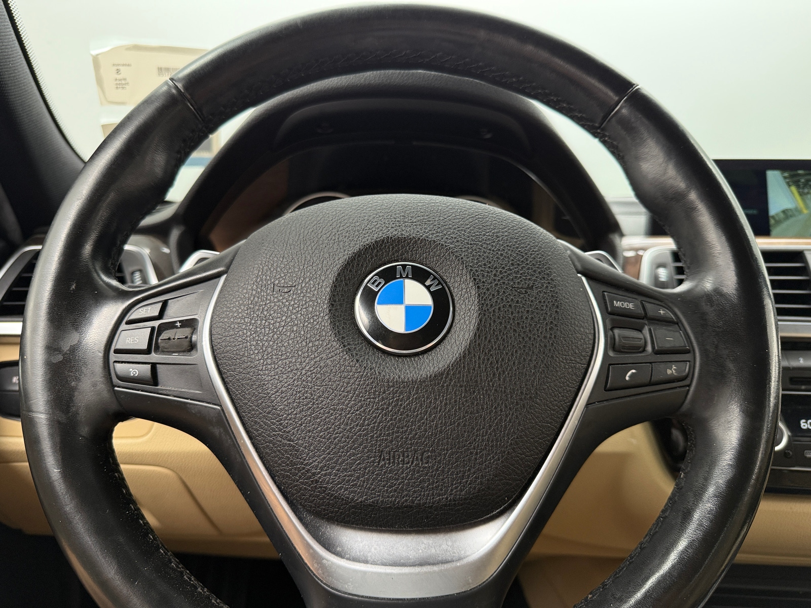 Thumbnail: 2018 BMW 3 Series - 4