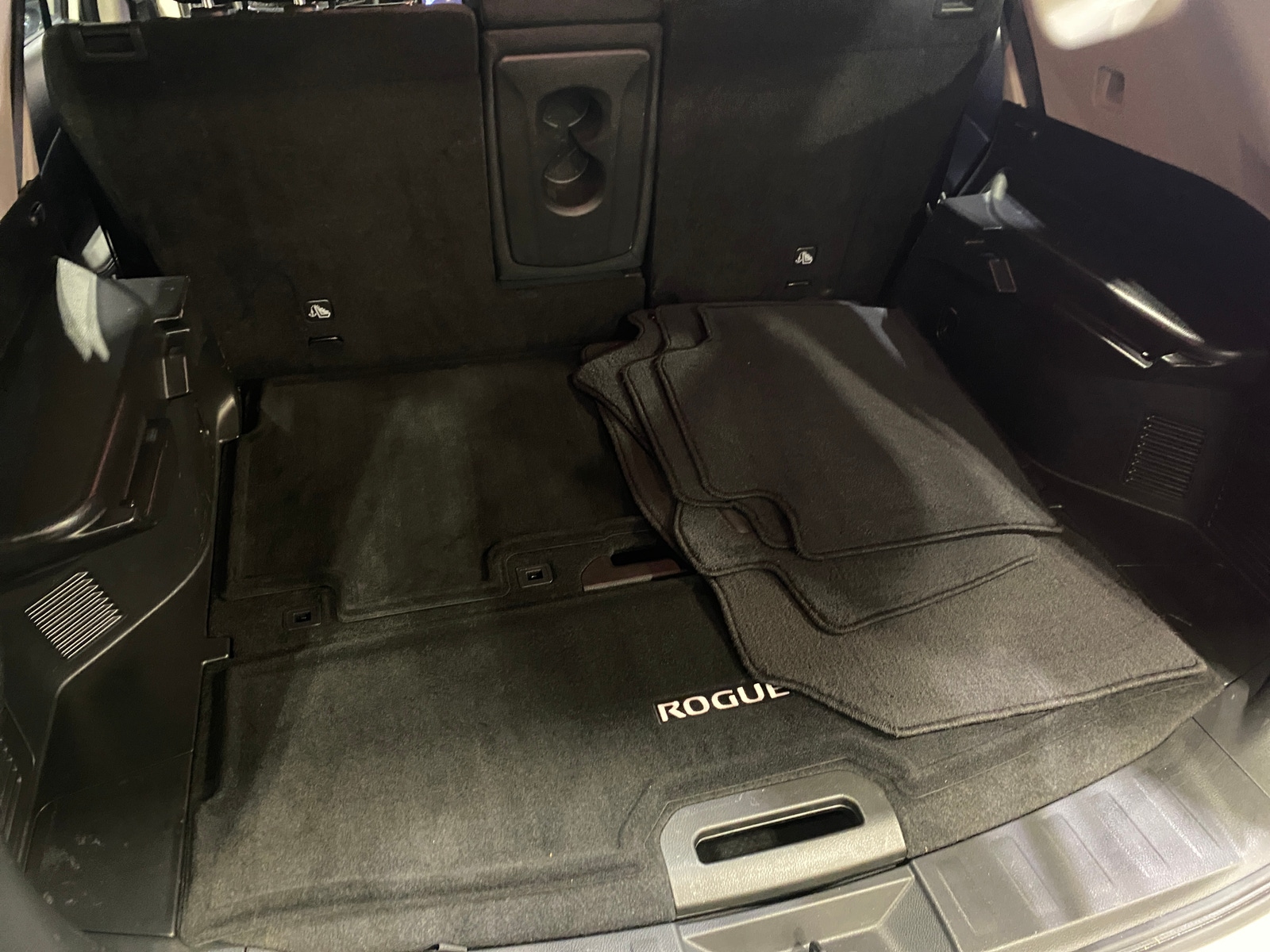 Thumbnail: 2017 Nissan Rogue - 7