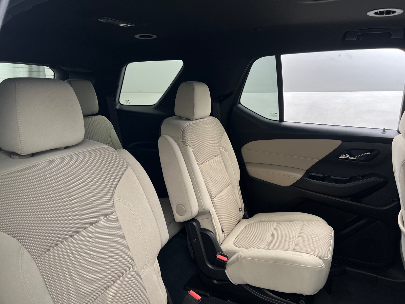 Thumbnail: 2022 Chevrolet Traverse - 6